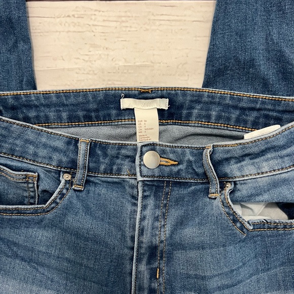 H&M Skinny jeans with no rips - Picture 4 of 5